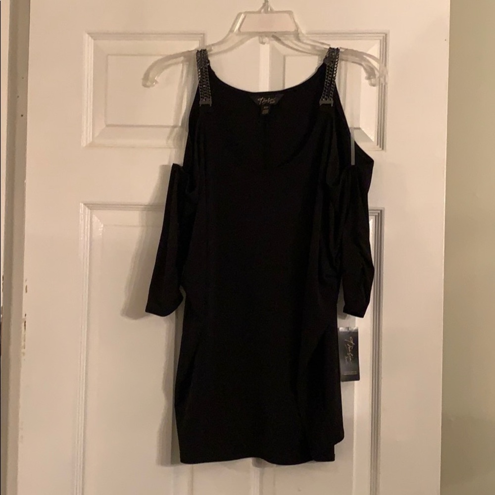 Cold shoulder top